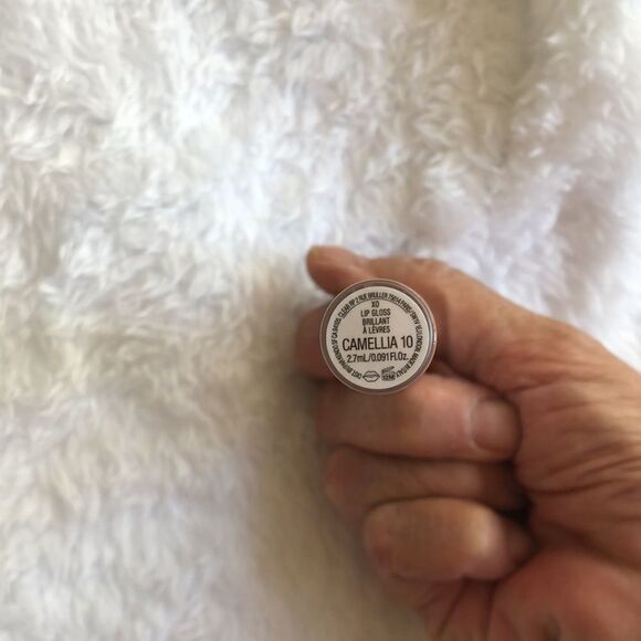 KVD Beauty High Shine Lip Gloss in Camellia NIB - Picture 5 of 5